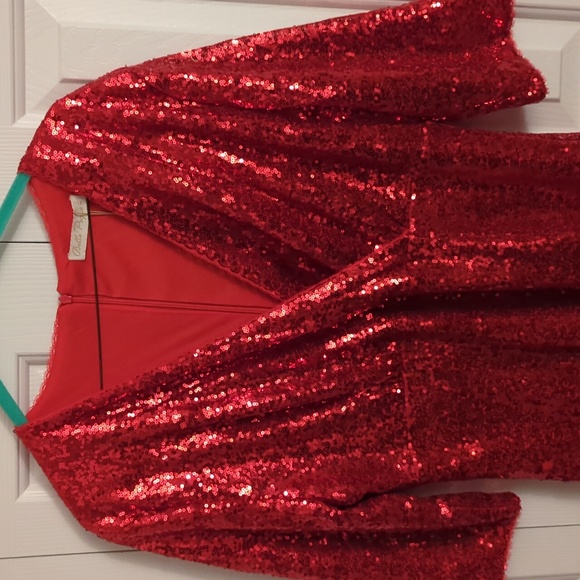 Red sequin cocktail dress, new with tag - Picture 4 of 6